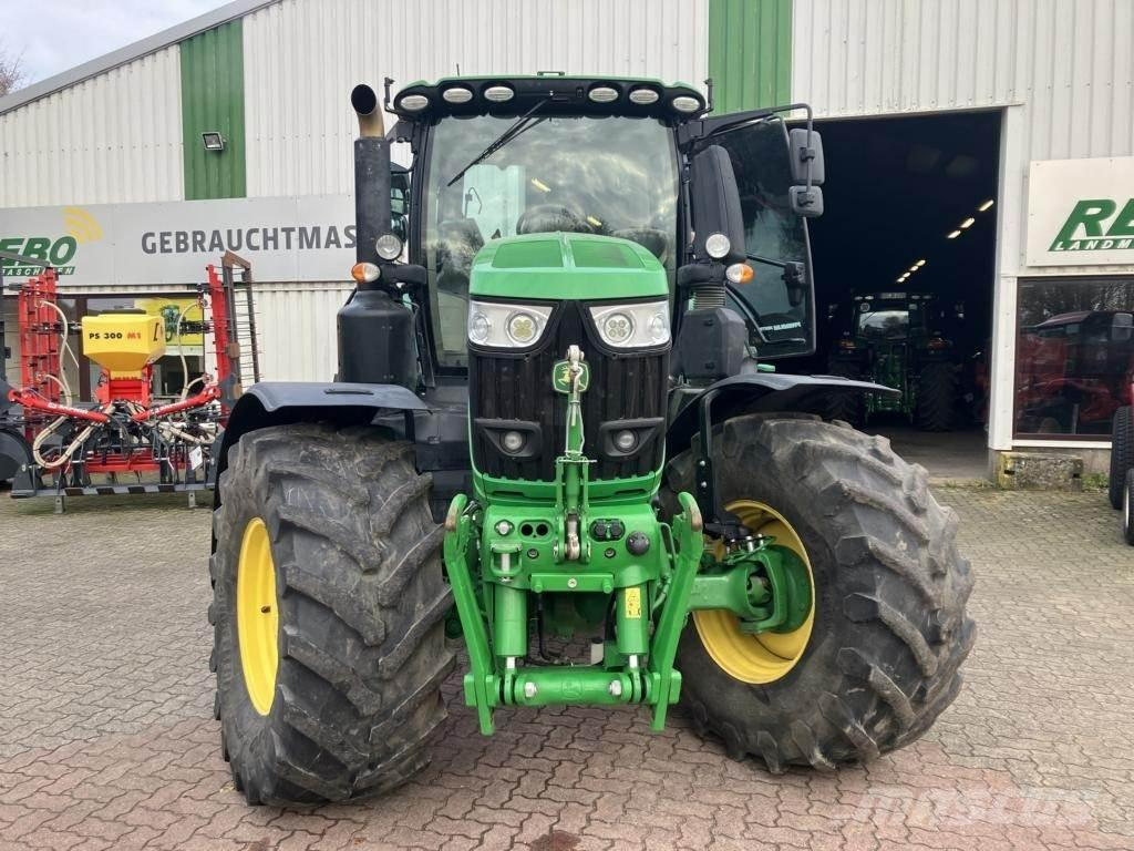 John Deere 6250R Traktoren