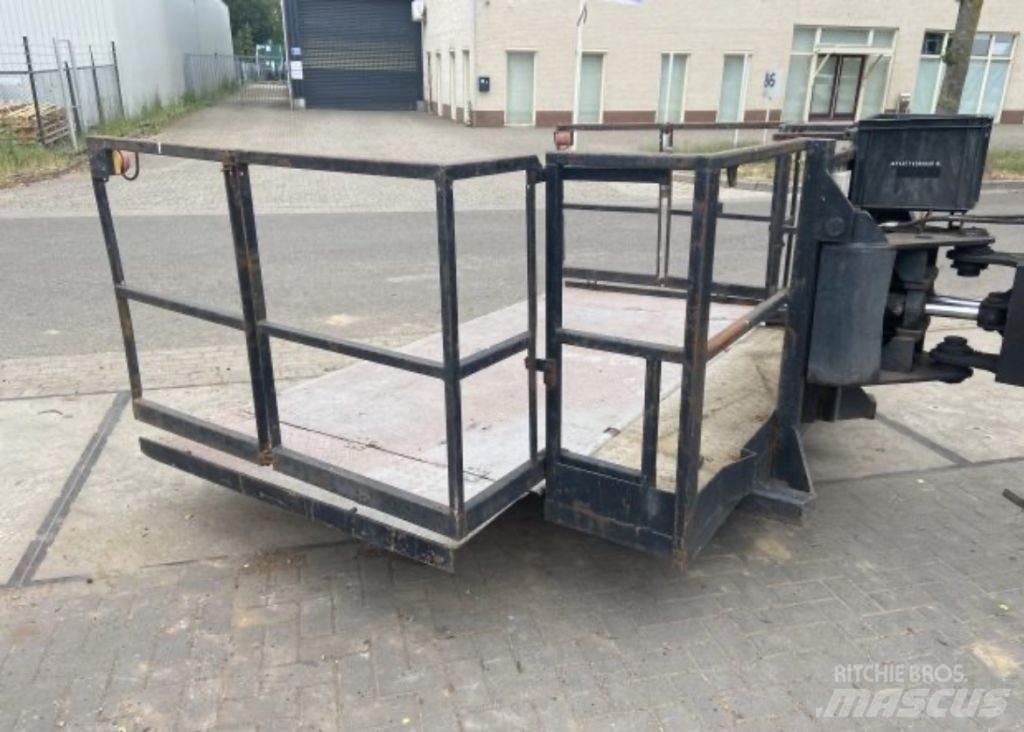 Manitou MRT2540 Teleskoplader