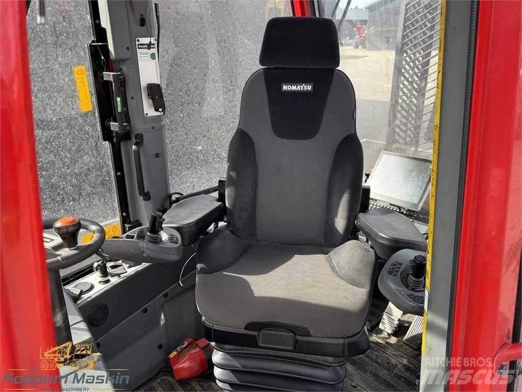 Komatsu 895 Forwarder