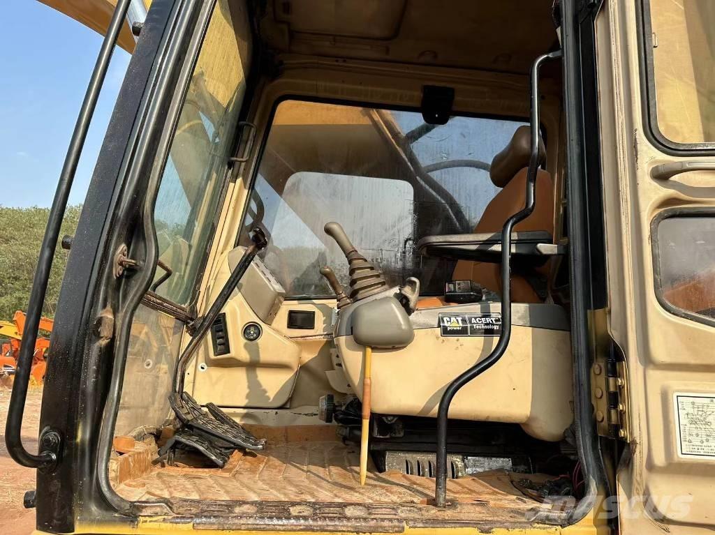 CAT 330 B Raupenbagger