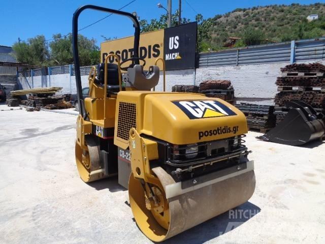 CAT CB224D Tandemwalzen