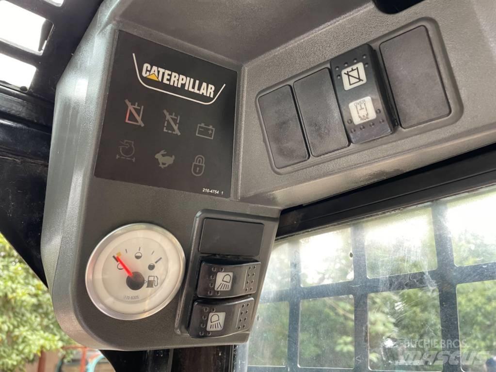 CAT 226B Kompaktlader