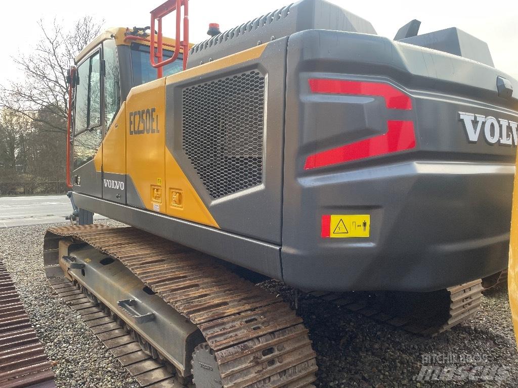 Volvo EC250EL Raupenbagger