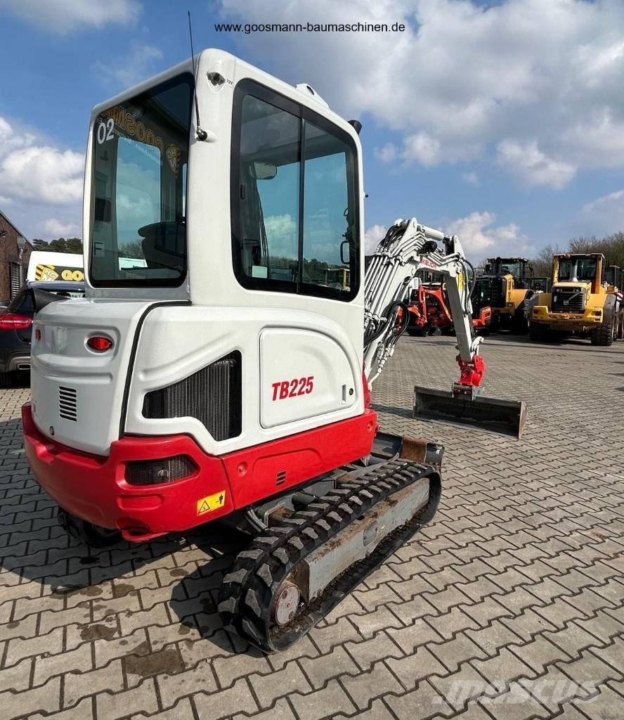 Takeuchi TB 225 Minibagger < 7t