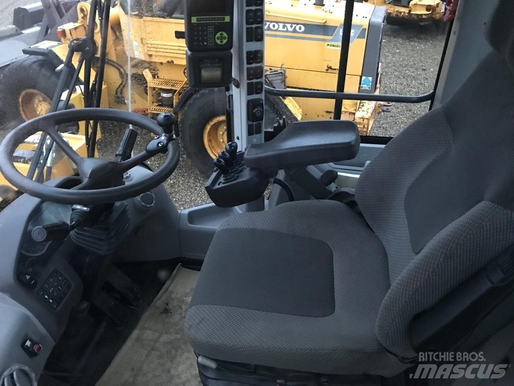 Volvo L120H Radlader