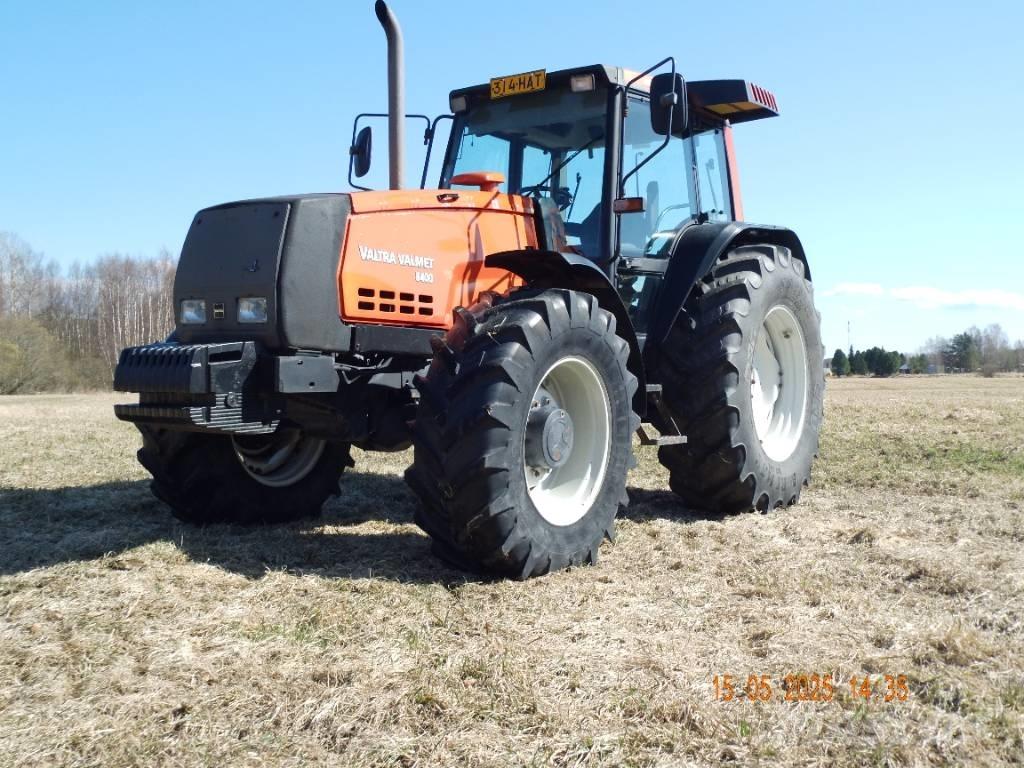 Valtra Valmet 8400 Traktoren