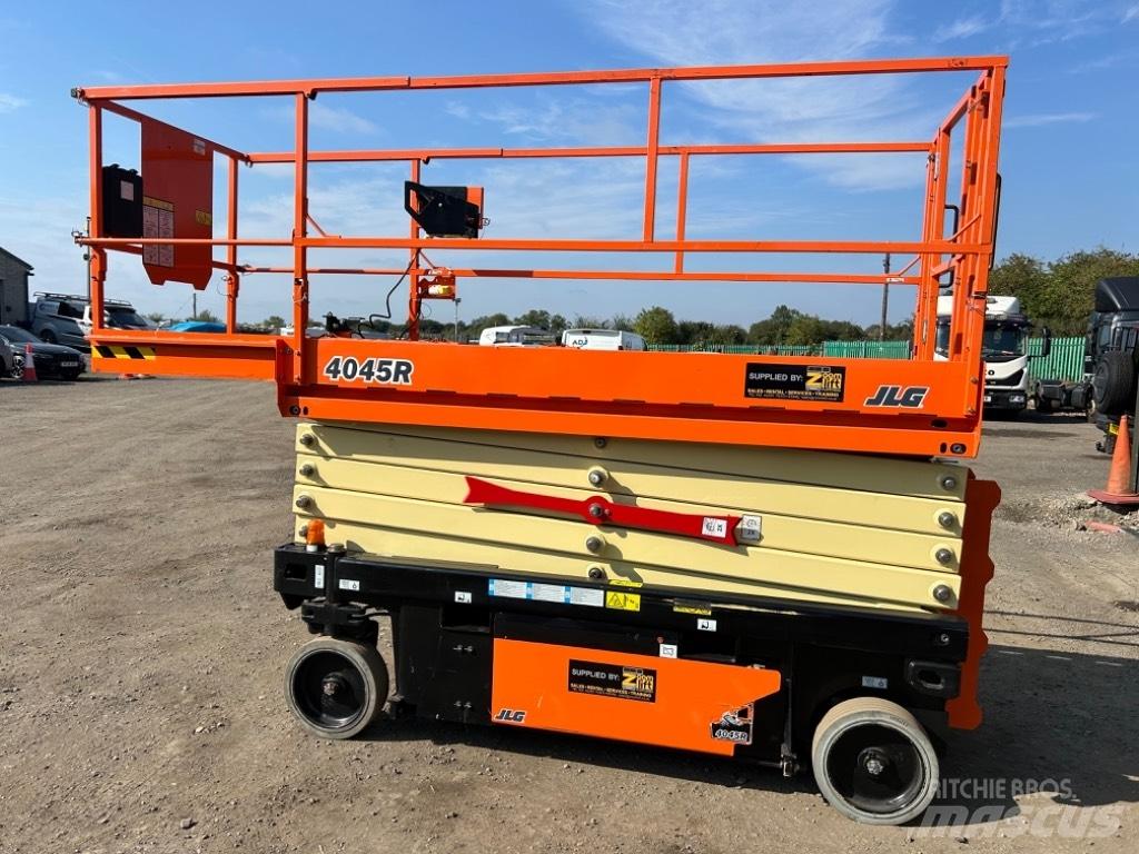 JLG 4045R Scheren-Arbeitsbühnen