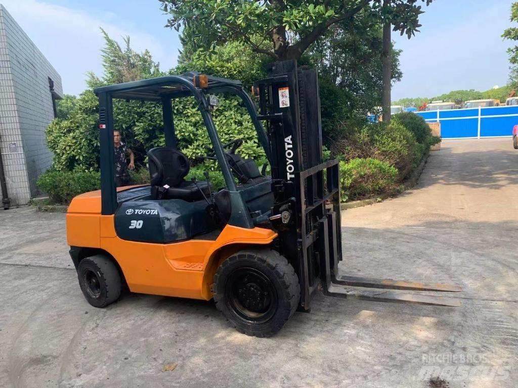 Toyota 30-5 FBL 25 Teleskoplader