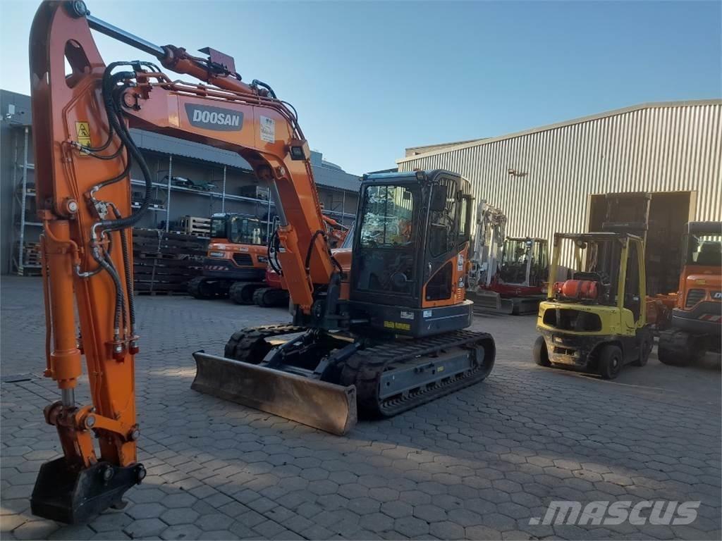Doosan DX85R-3 Midibagger  7t - 12t