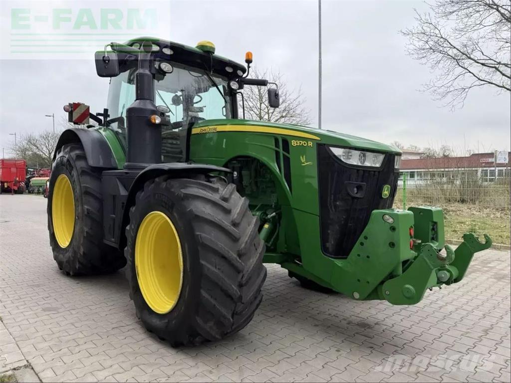 John Deere 8370 r Traktoren