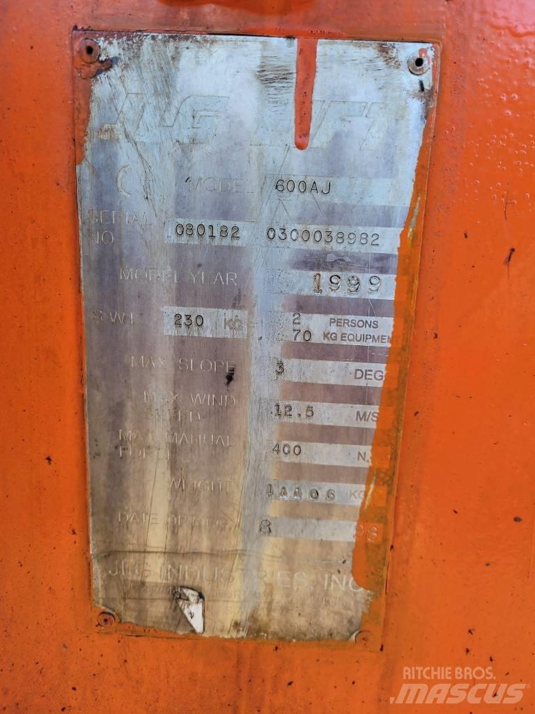 JLG 600 AJ Teleskopbühnen