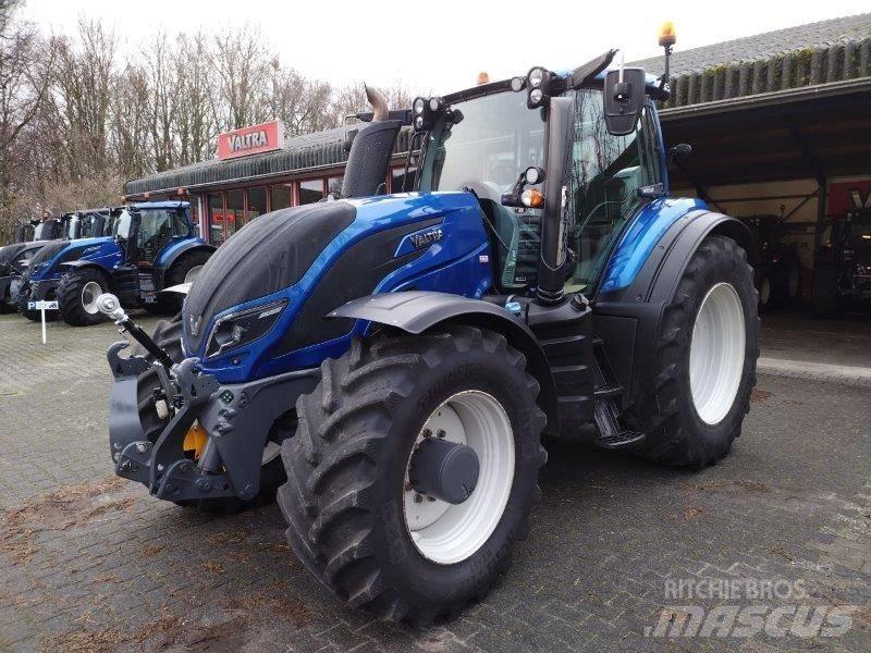 Valtra T234 D Traktoren