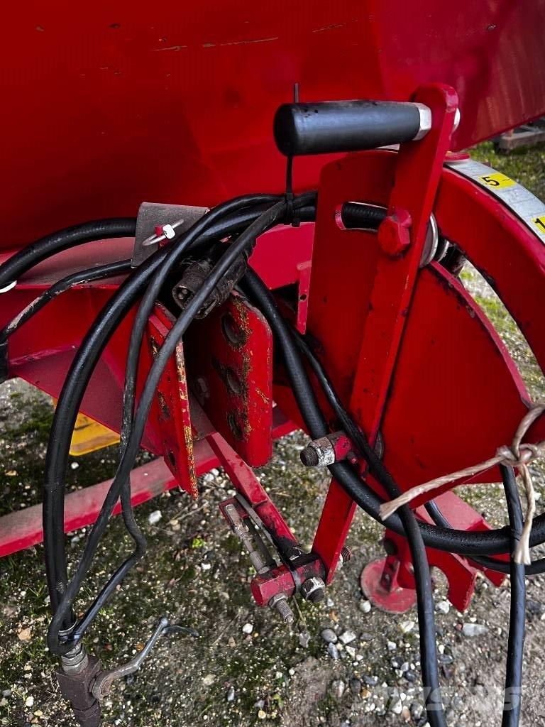 Bredal B 2 Düngemittelverteiler