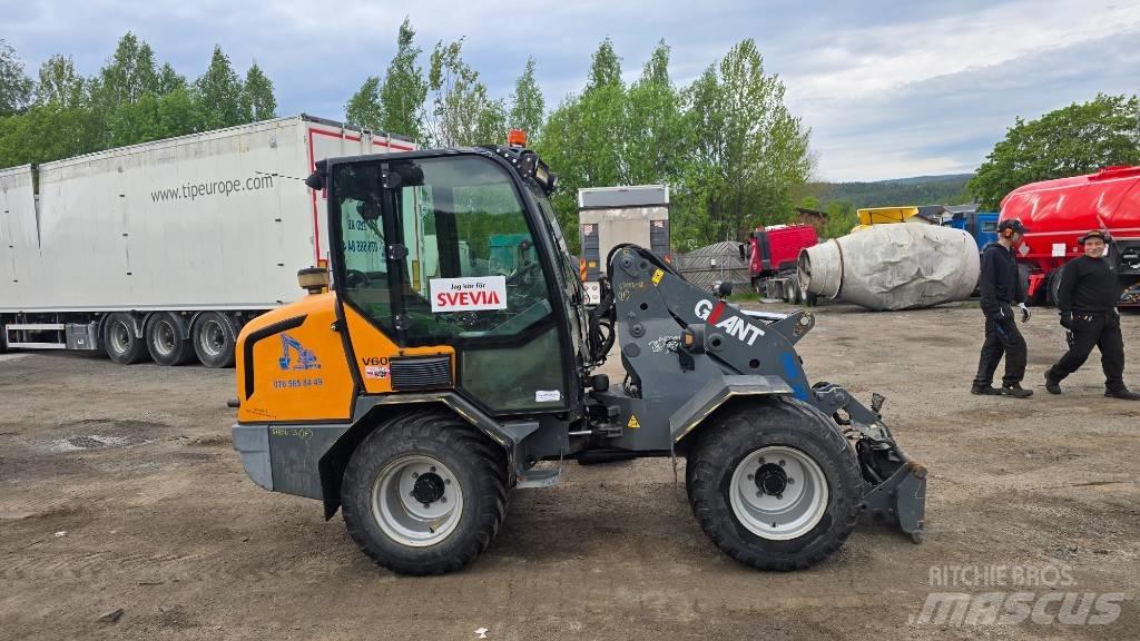 GiANT V 6004 T Minilader