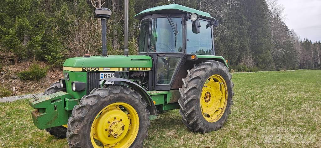 John Deere 2650 Traktoren