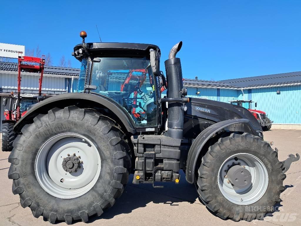 Valtra S 374 Traktoren