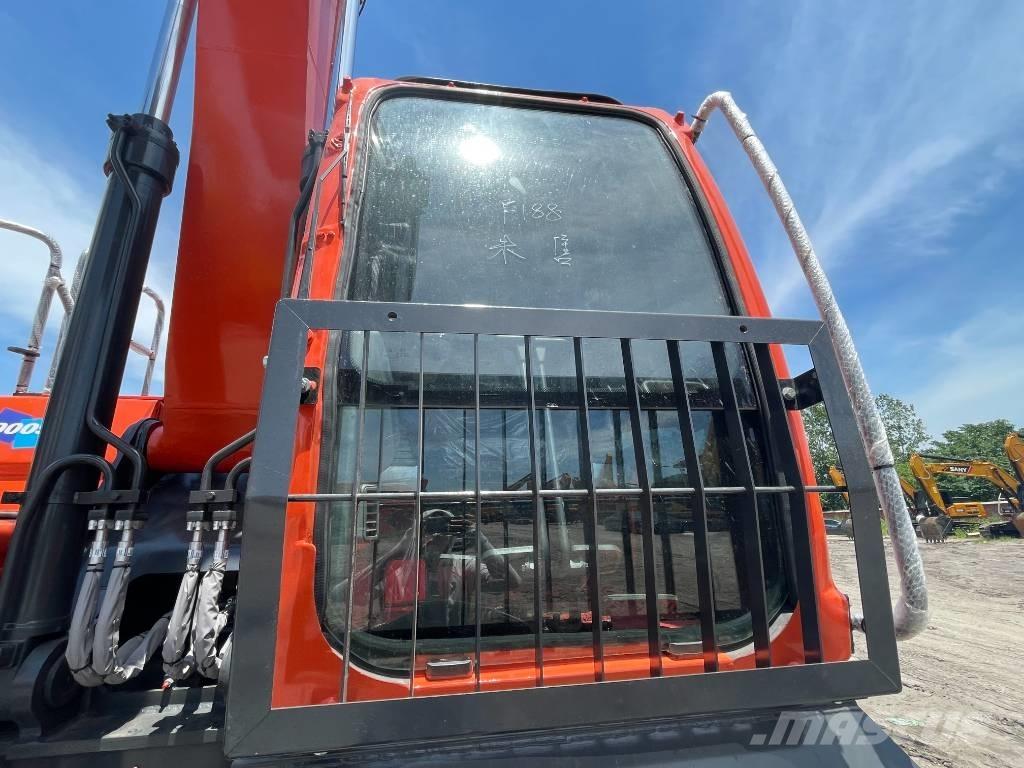 Doosan DX 300 Raupenbagger