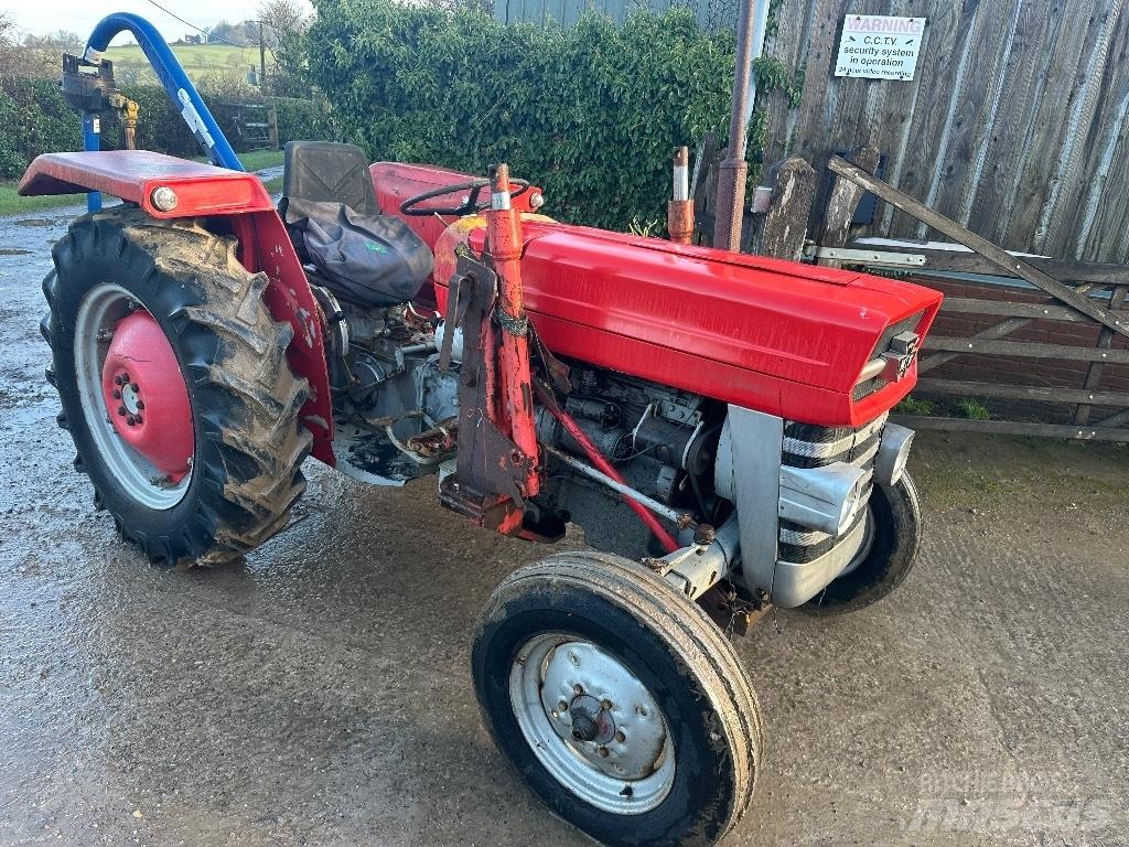 Massey Ferguson 135 Traktoren