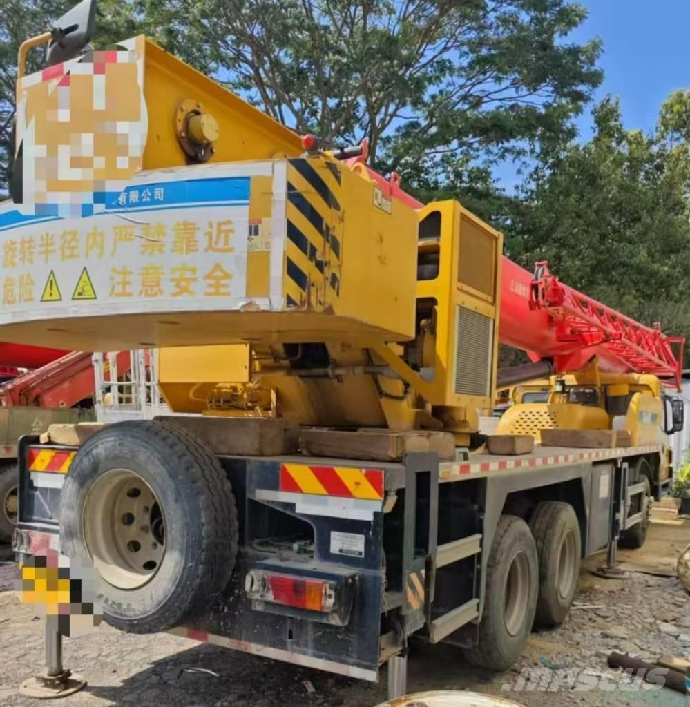 Sany STC250S Kranen voor alle terreinen