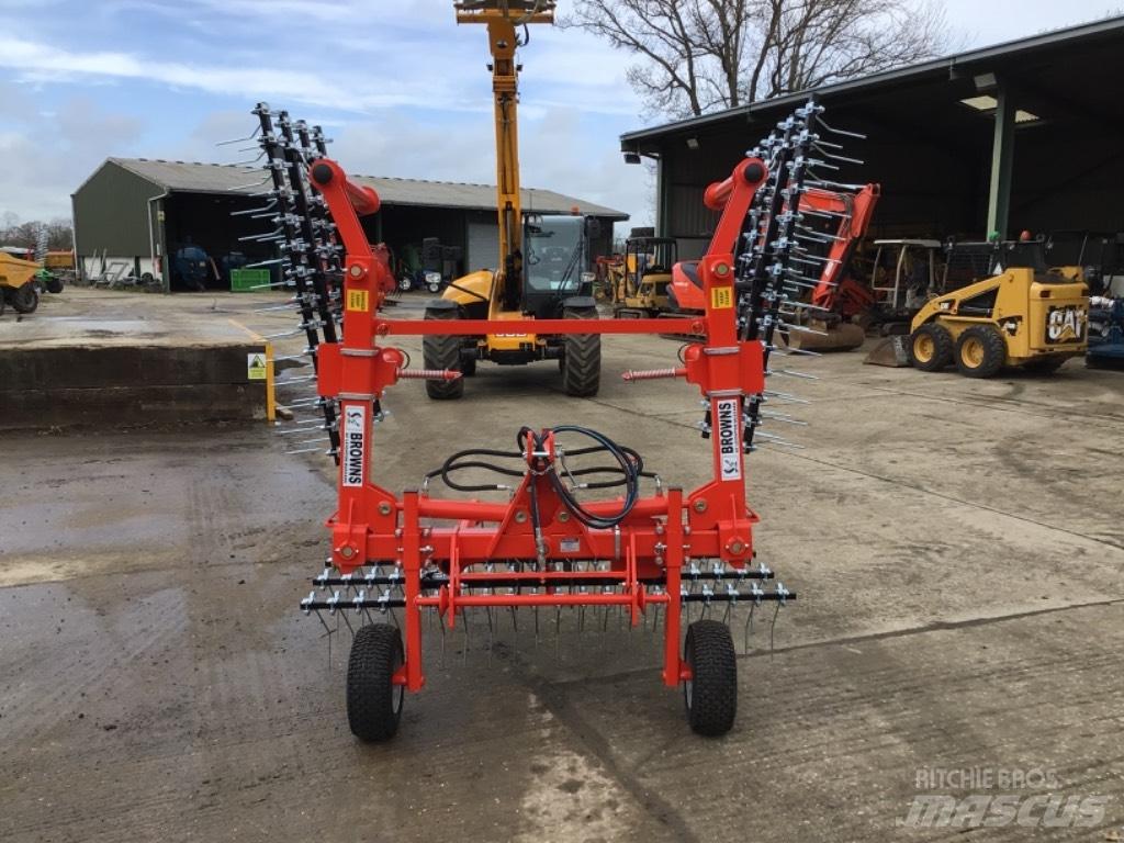 Browns Grass Harrows Sonstige Landmaschinen