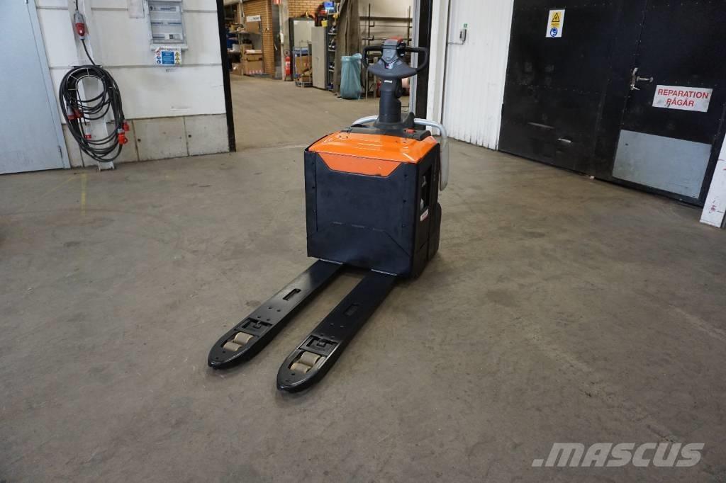 Toyota LPE220 Gabelstapler mit Fahrerstand