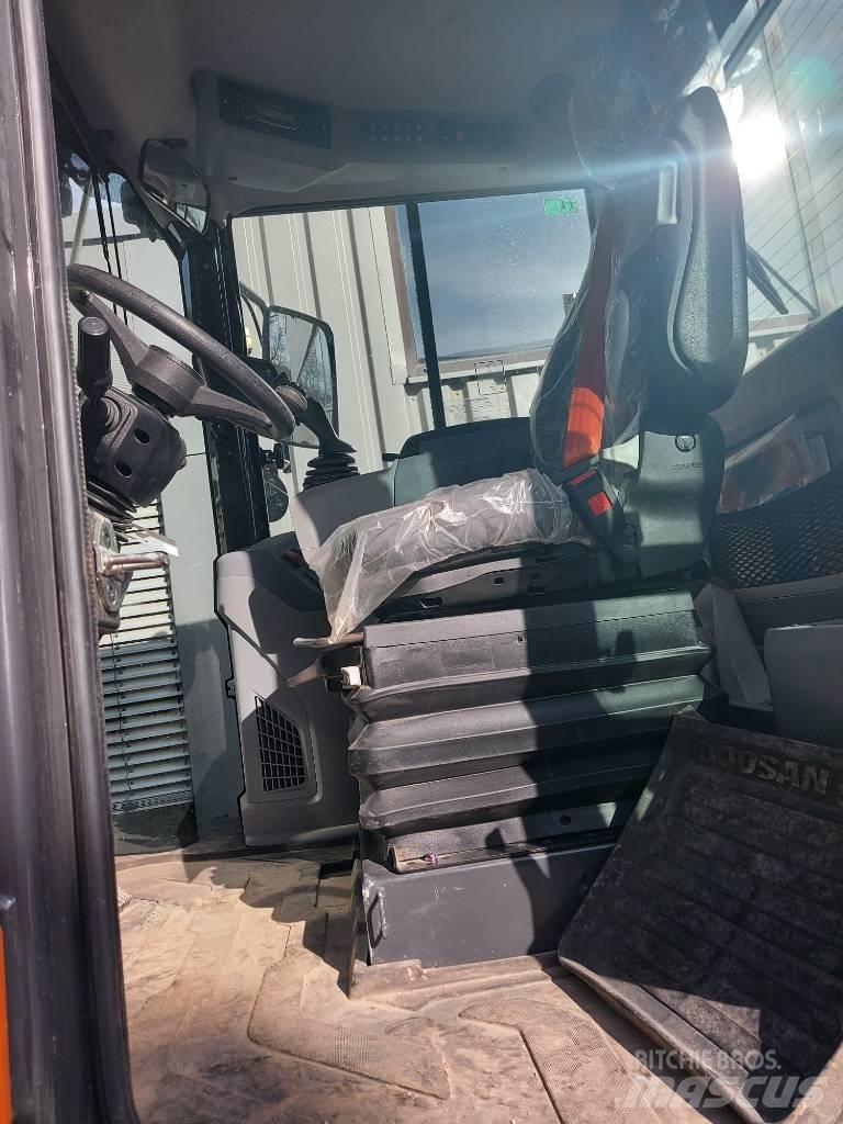 Develon DL 200-7 Radlader