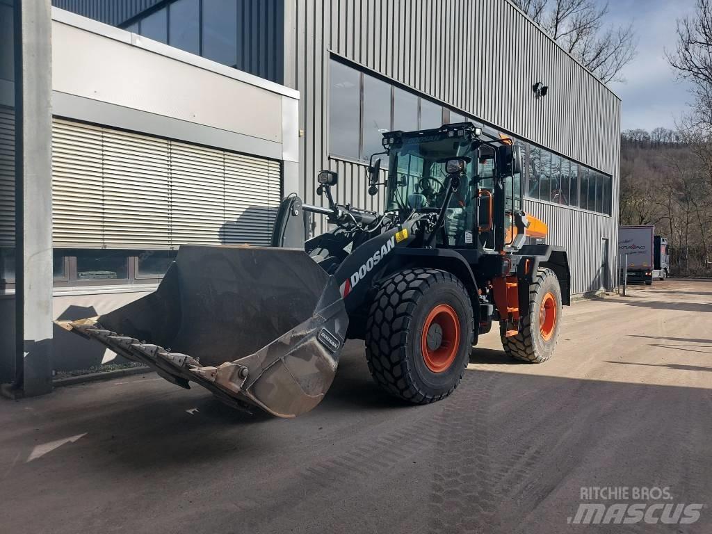 Develon DL 200-7 Radlader