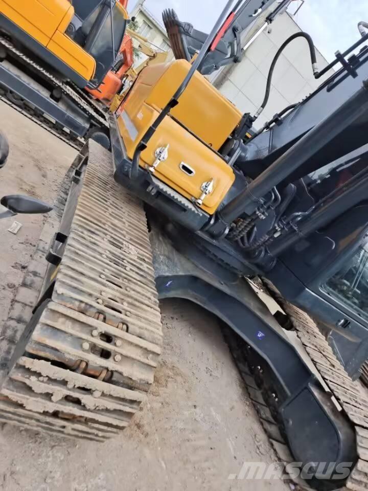 Hyundai 225 LC-9T Raupenbagger