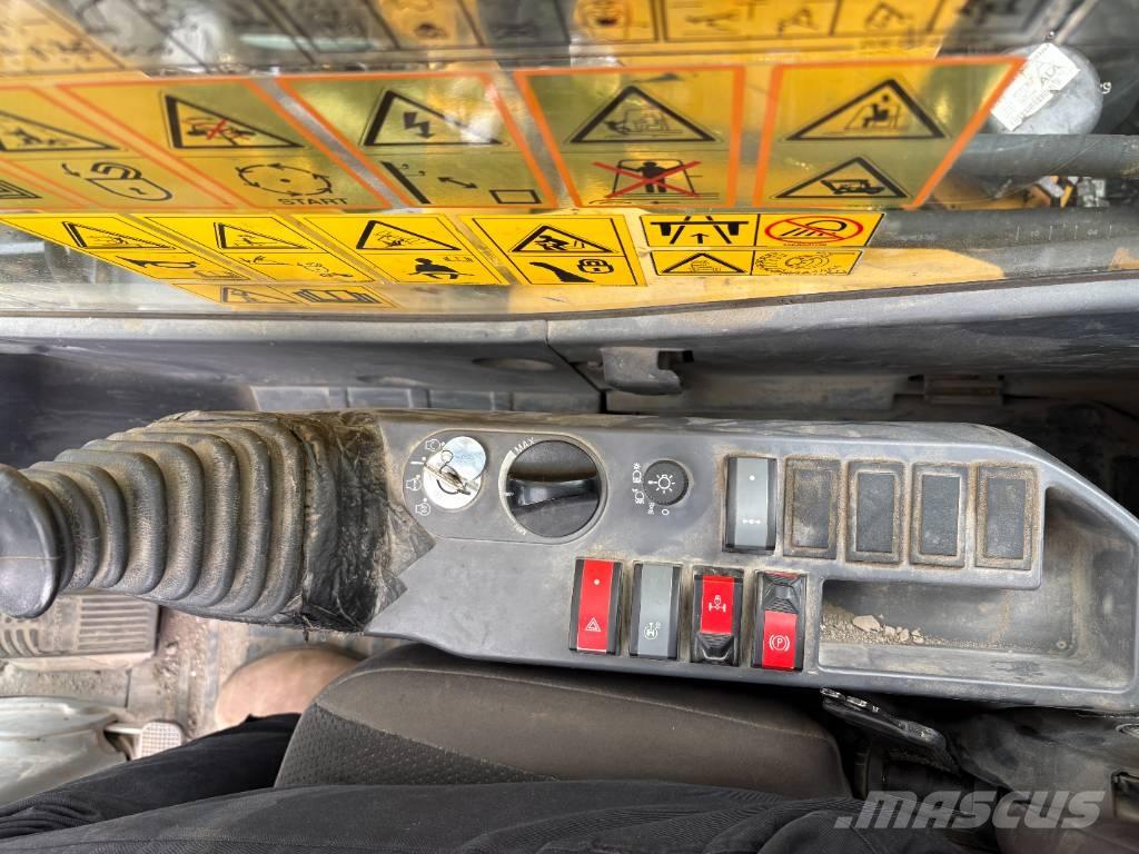 Komatsu PW148-11 Mobilbagger