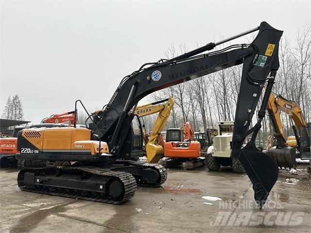 Hyundai R220LC-9S Raupenbagger