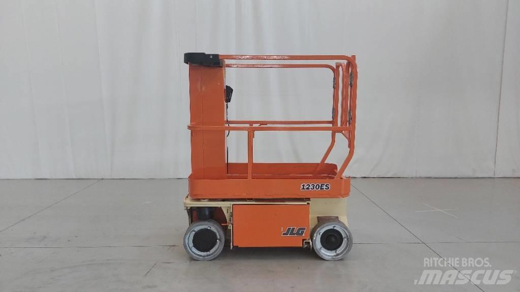 JLG 1230 ES Scheren-Arbeitsbühnen
