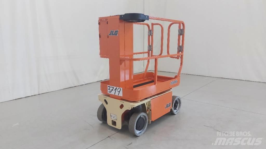JLG 1230 ES Scheren-Arbeitsbühnen