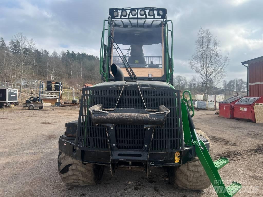 John Deere 810 E Forwarder