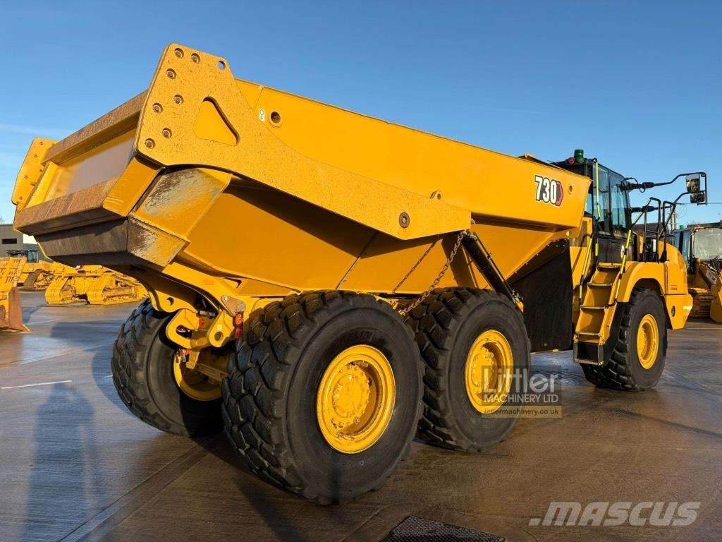 CAT 730 Dumper - Knickgelenk