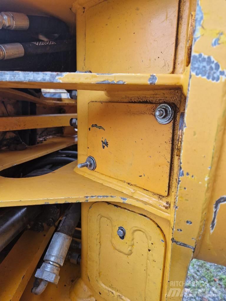  GILBERT 3018 Harvester