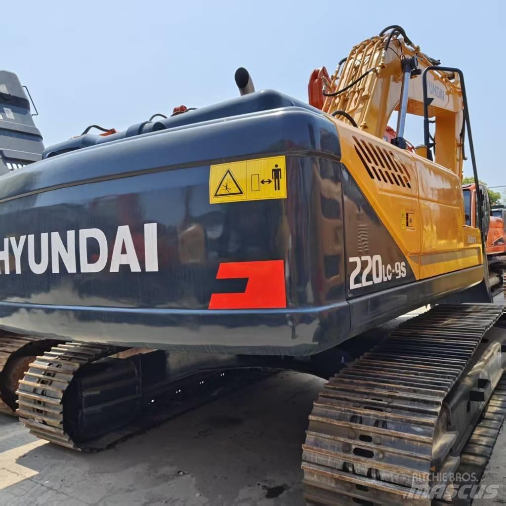 Hyundai 220lc-9s Raupenbagger