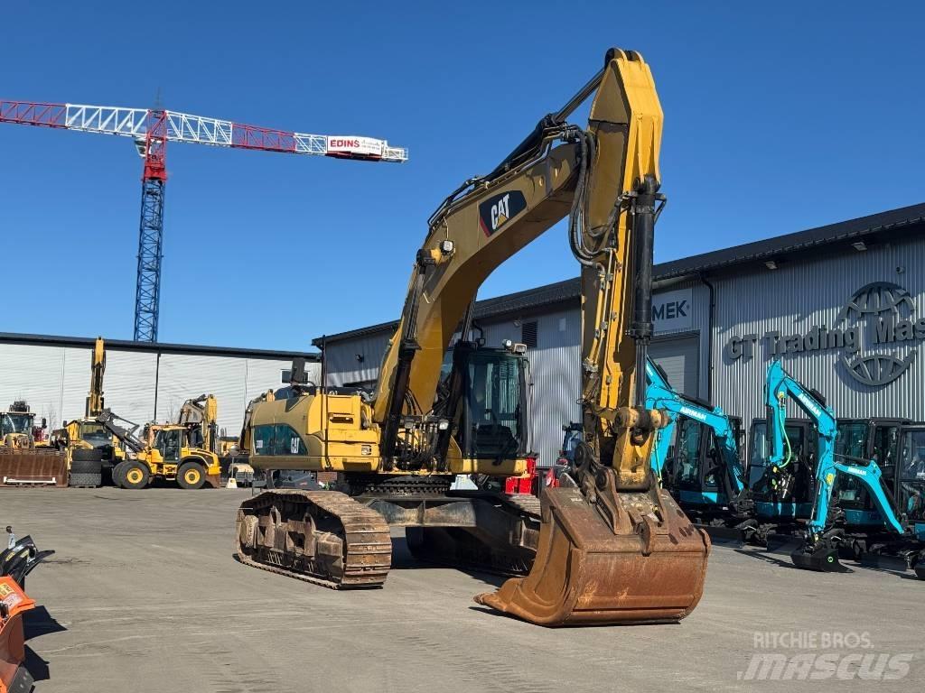 CAT 330 D L Raupenbagger