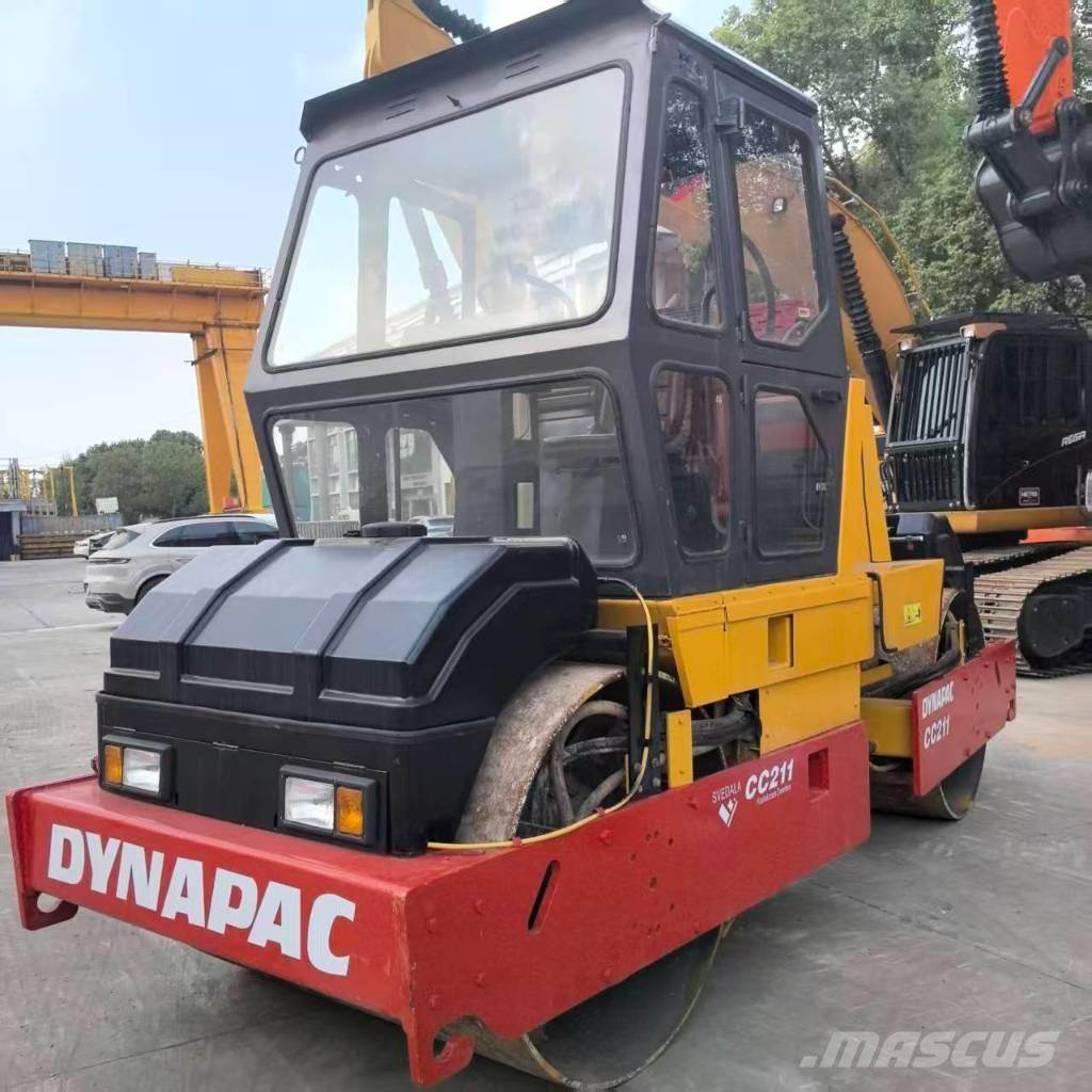 Dynapac CC 211 Tandemwalzen