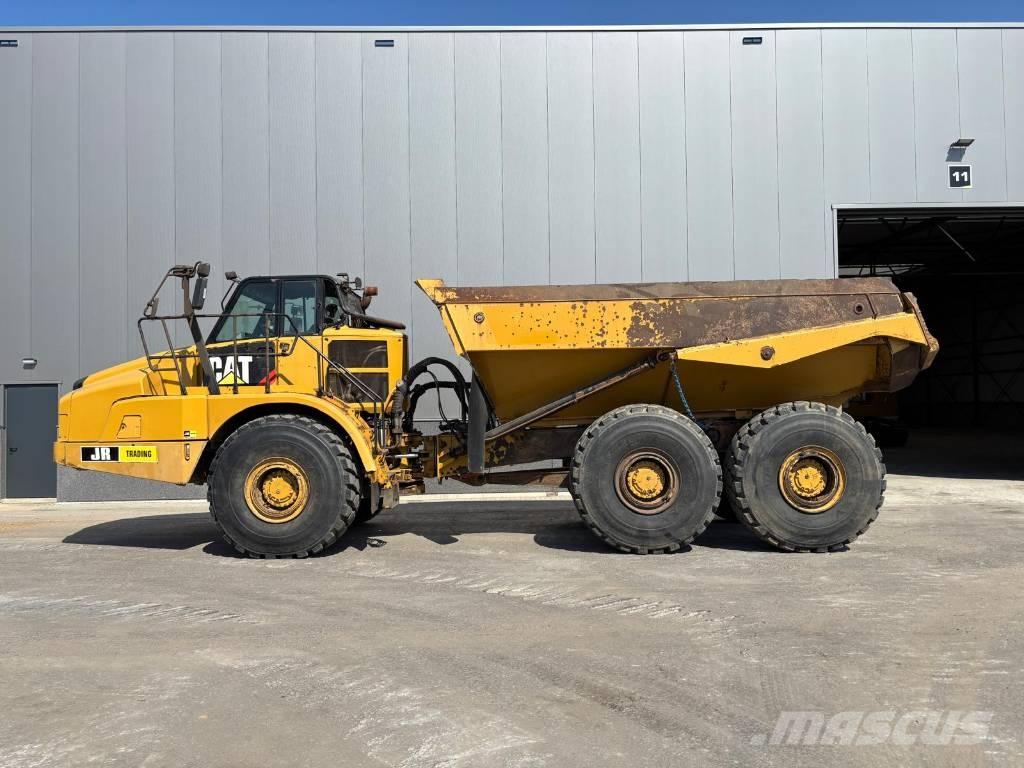 CAT 745 C Dumper - Knickgelenk
