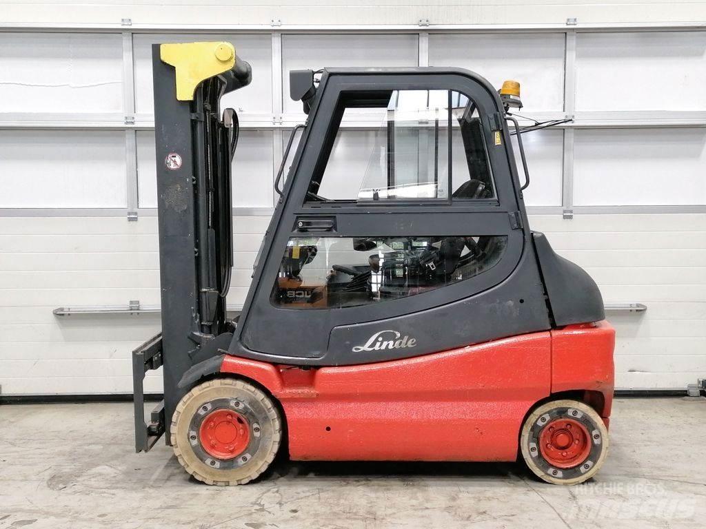 Linde E30-03 Elektrische heftrucks