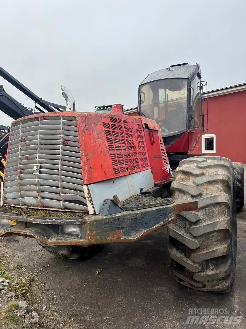Valmet 921 Harvester