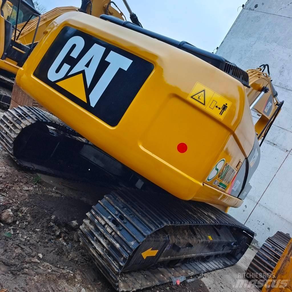 CAT 323 D Raupenbagger