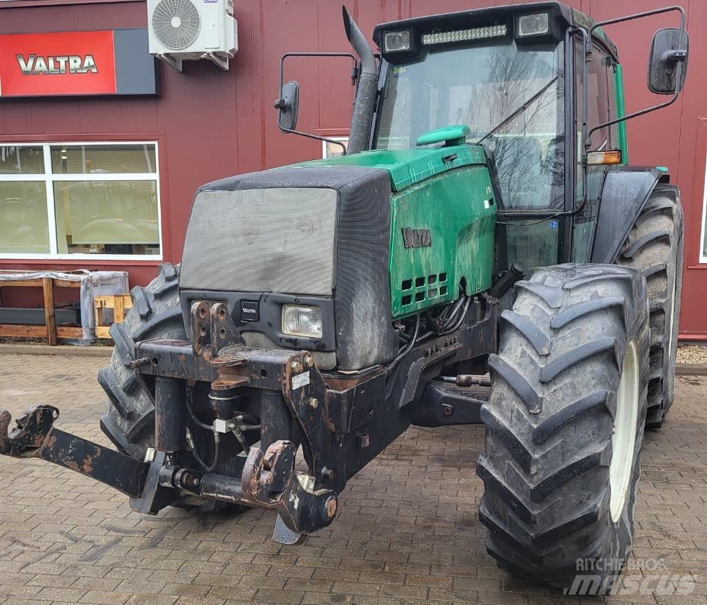 Valtra 8150 Traktoren