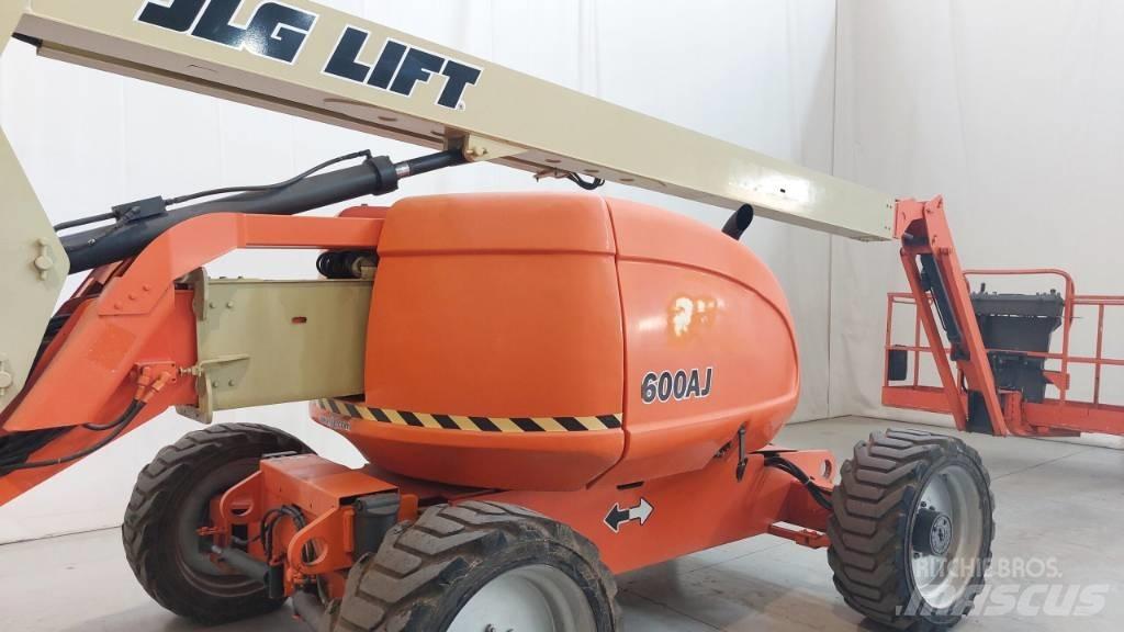 JLG 600 AJ Gelenkteleskoparbeitsbühnen