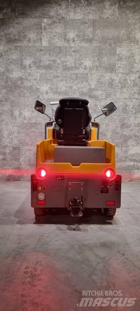 Jungheinrich EZS570 Sattelzugmaschinen