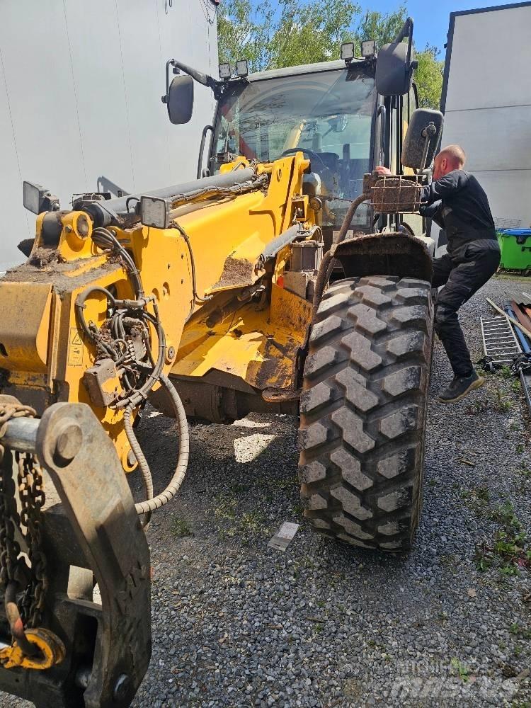 JCB TM 320 S Teleskoplader für Landwirtschaft
