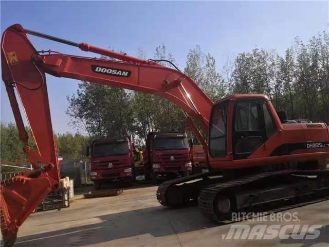 Doosan DH 225 LC-7 Raupenbagger
