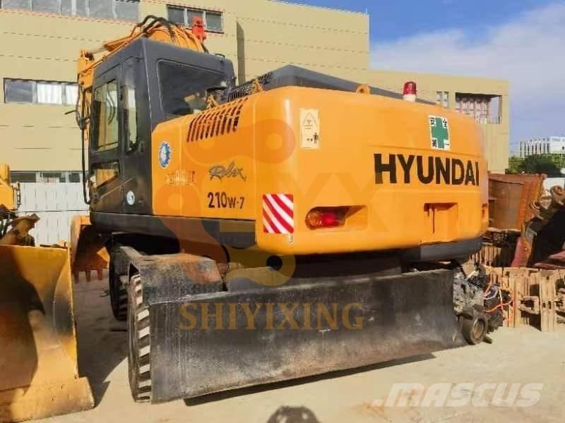 Hyundai 210W-7 Mobilbagger