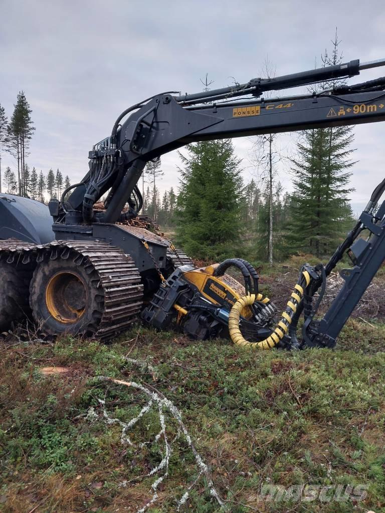 Ponsse Ergo 8W Harvester