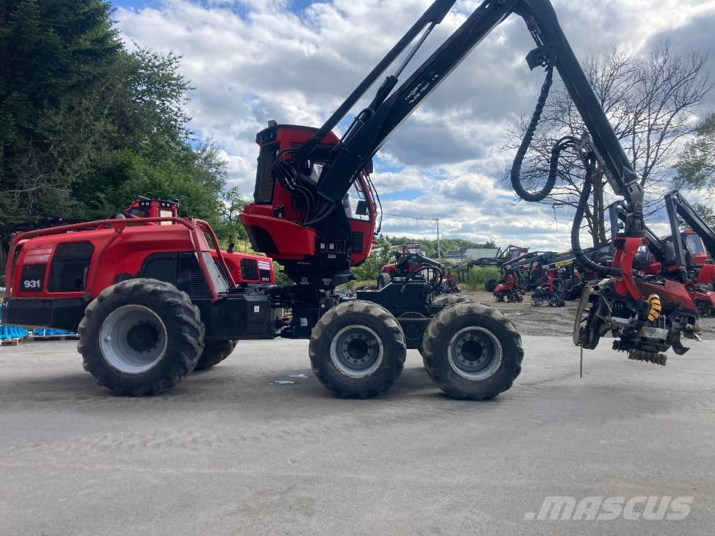 Komatsu 931 Harvester